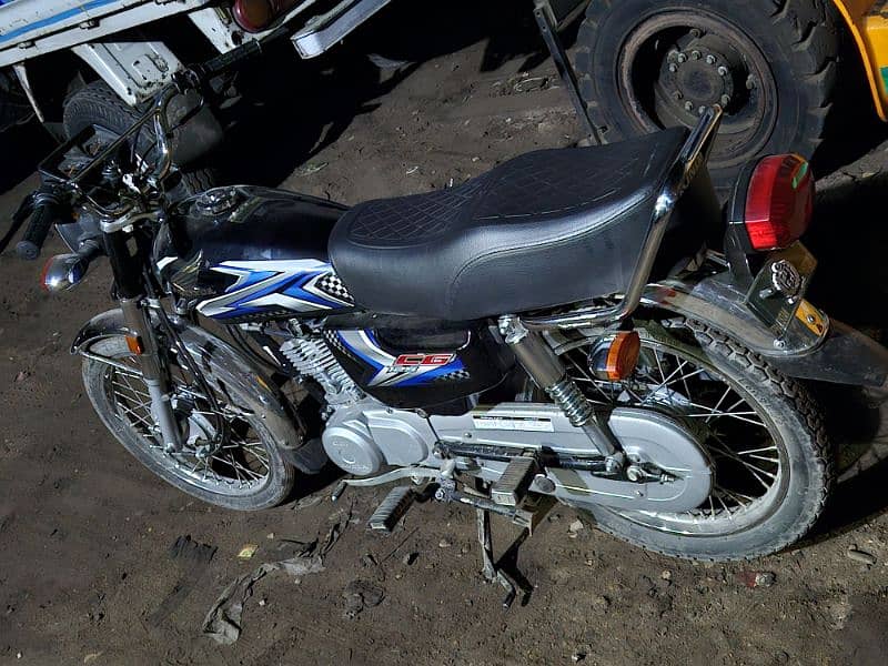 Honda CG 125 2025 3