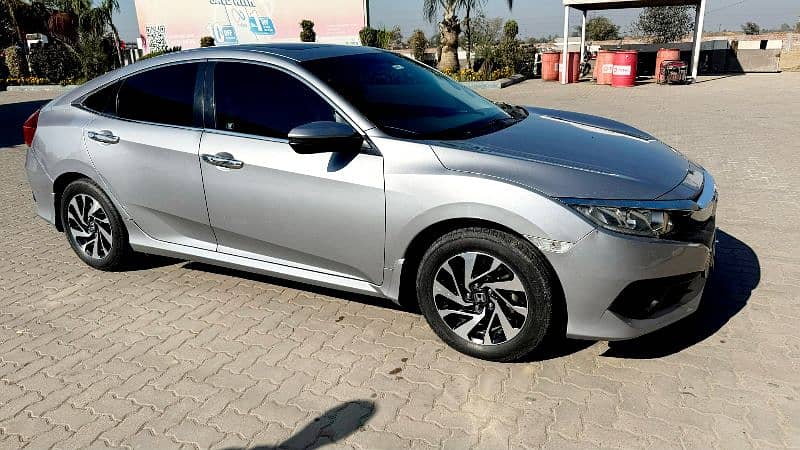 Honda Civic Oriel 2017 4