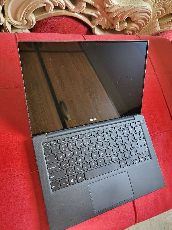 Dell XPS 13 9360 Excellent Condition 4