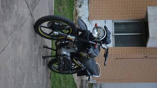 Yamaha Bike for Sale: Clean Title, New Tires, Fast, Furious,