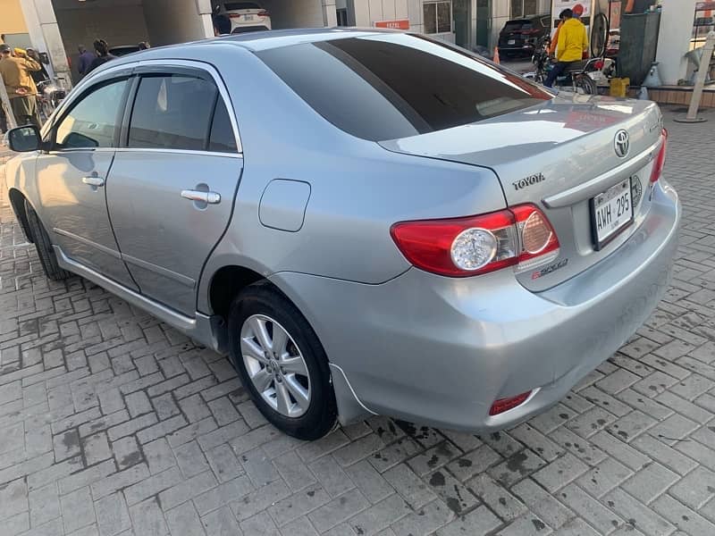 Toyota Corolla Altis 2011 9