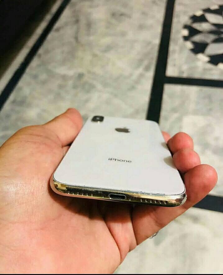 Apple iPhone X 0