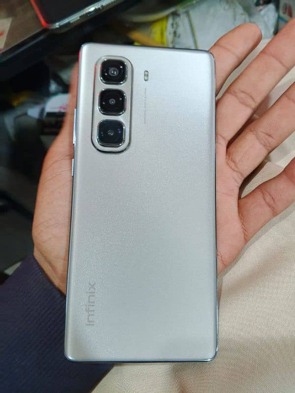 INFINIX HOT 50 PRO 3