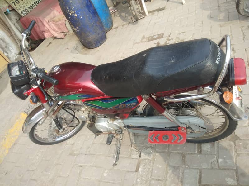 Honda CD 70 2018 5