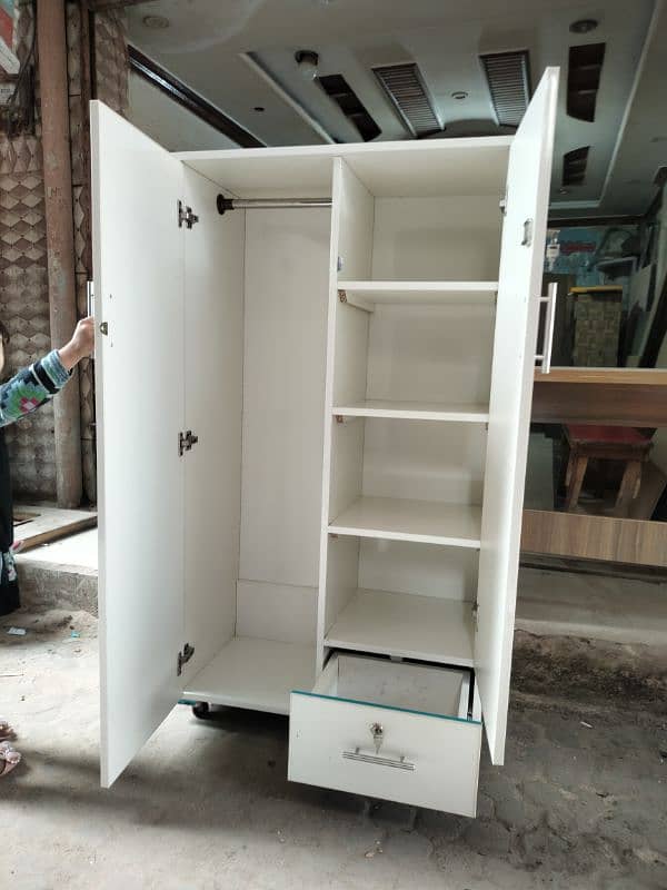 wardrobe / Almari / cupboard 0316,5004723. 6