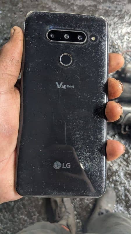 Lg v40 thinq 6/64 3