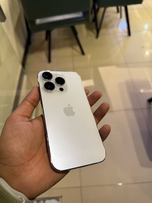 iphone 14 pro 2