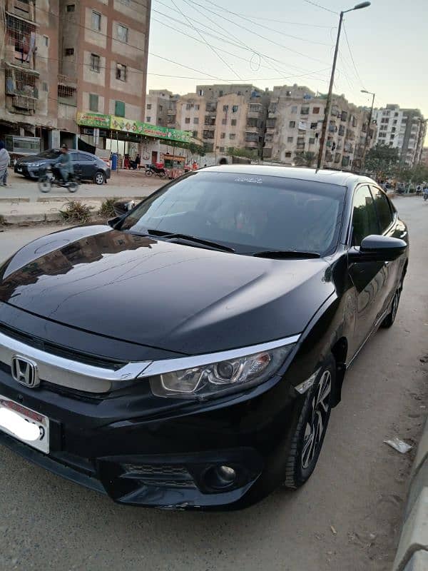 Honda Civic Full option 2018 (0/3/1/4/2/0/1/5/5/0/1) 5