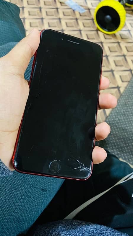 Iphone 8 plus  64 pta 4