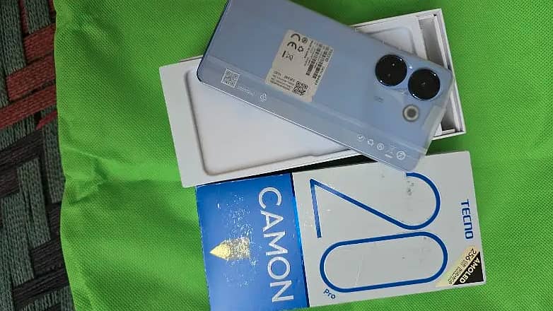 Tecno Camon 20 Pro 0