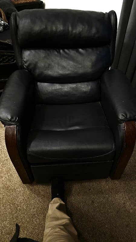 Recliner 1