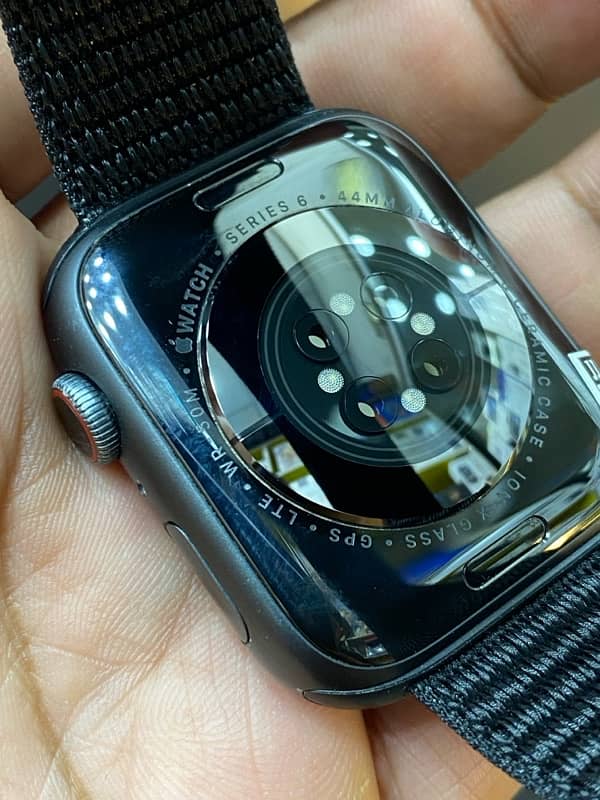 Apple Watch Series 6 3