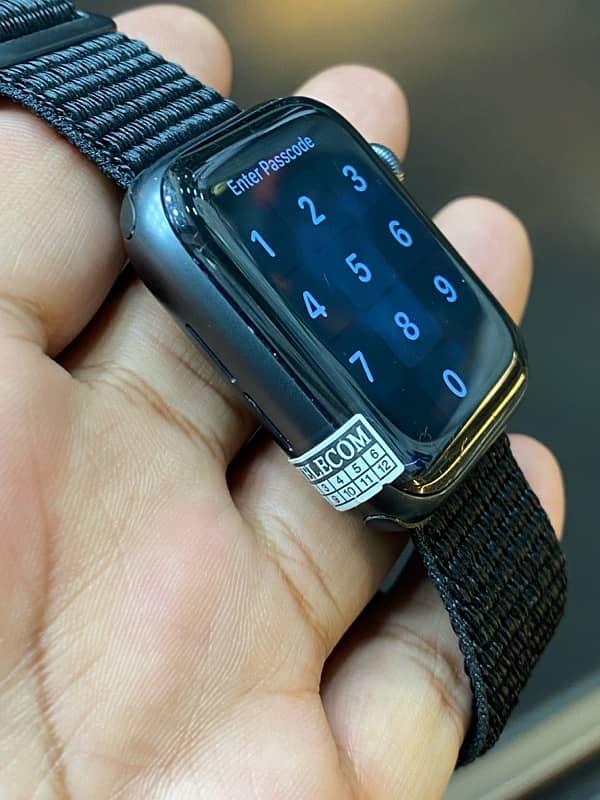 Apple Watch Series 6 4