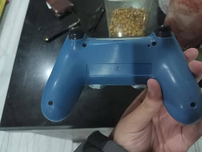 DualShock 4 controller 1