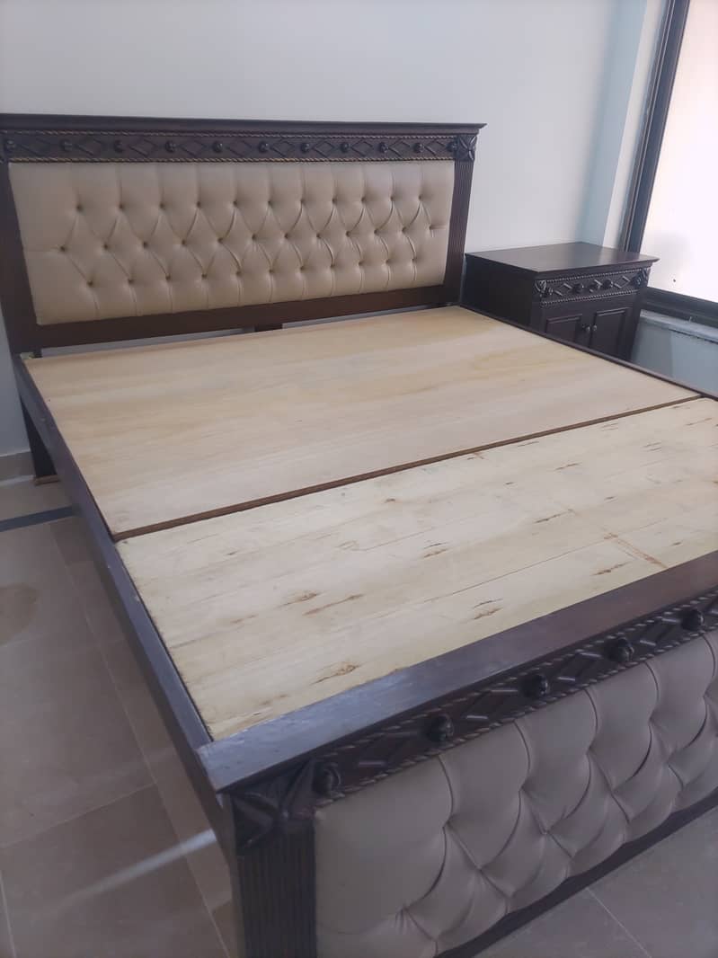 Wooden King size bed with mattress 11