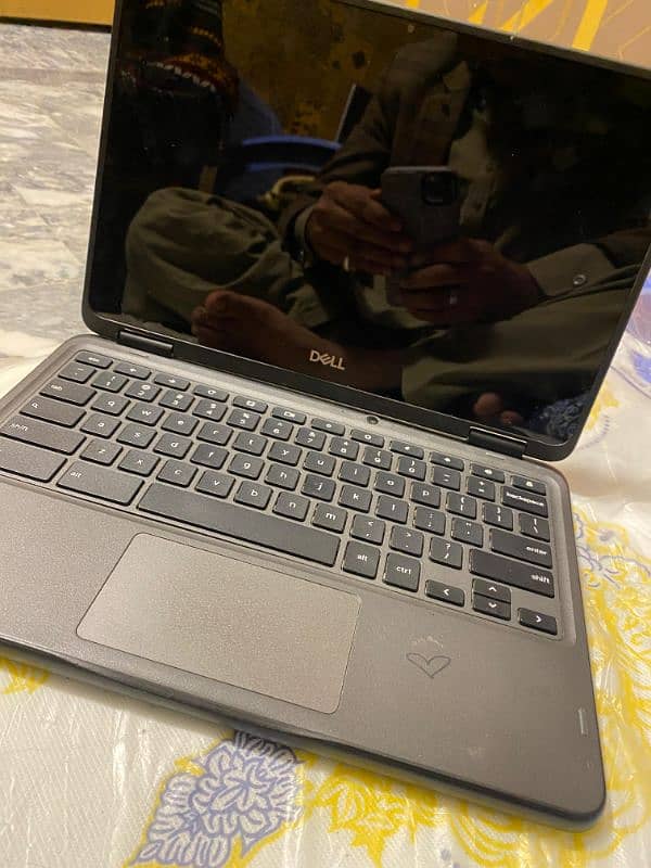 Chrome Book 4/64 with touch pannel 2