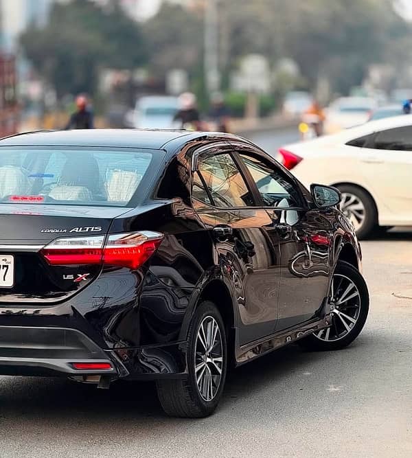 Toyota Corolla Altis special edition 5