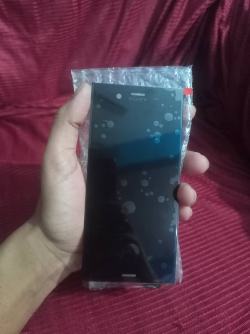 Sony Xperia XZ1 LCD Display Panel 0