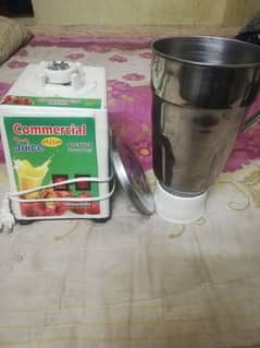 Commercial Juicer