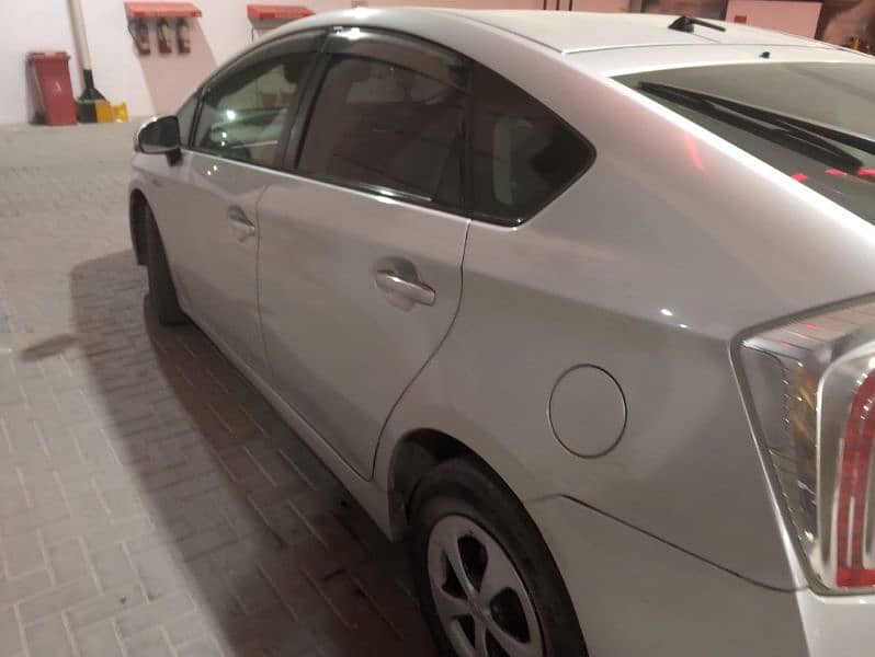 Toyota Prius 2013 4