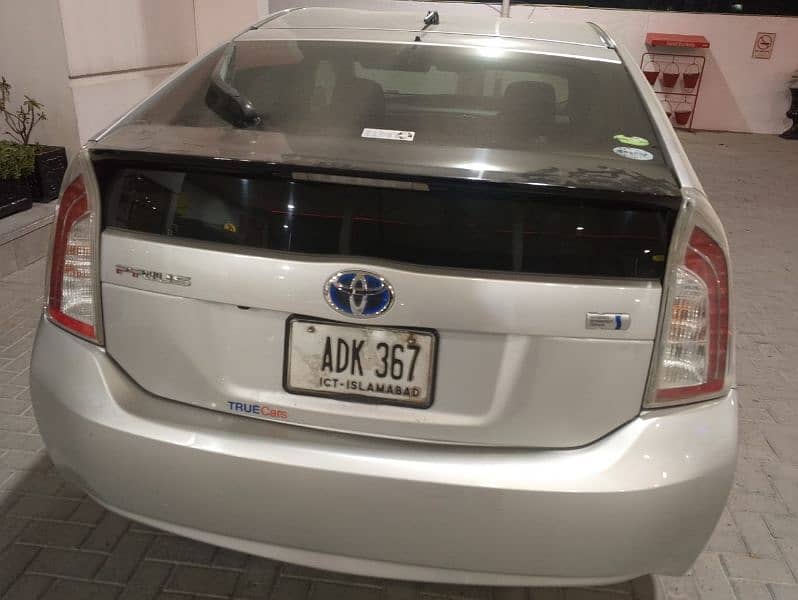 Toyota Prius 2013 5