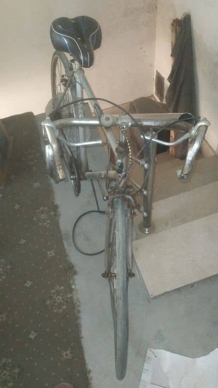 Used sport bicycle 2