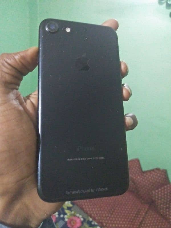 iPhone 7 128 gb 3