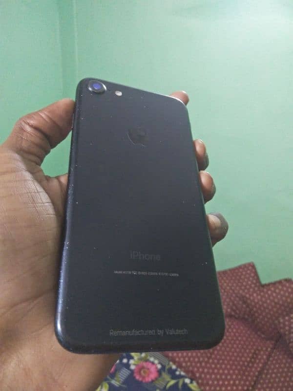 iPhone 7 128 gb 4