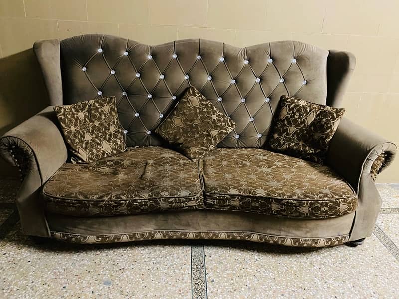 neat and clean sofa 1