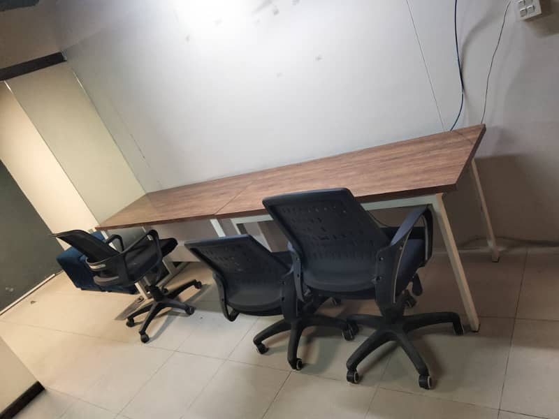 Vip fully furnished office for rent with services 2