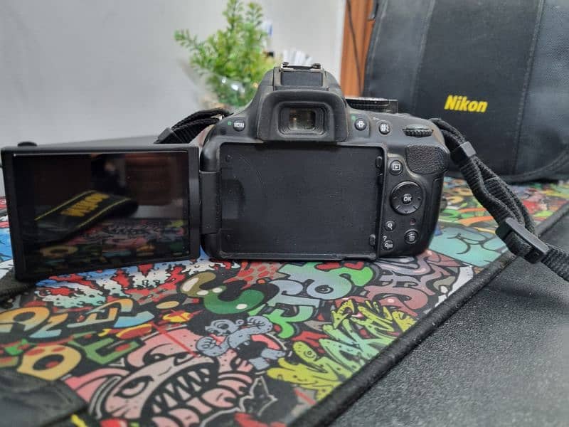 Nikon D5200 0