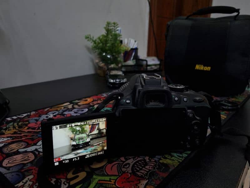 Nikon D5200 2