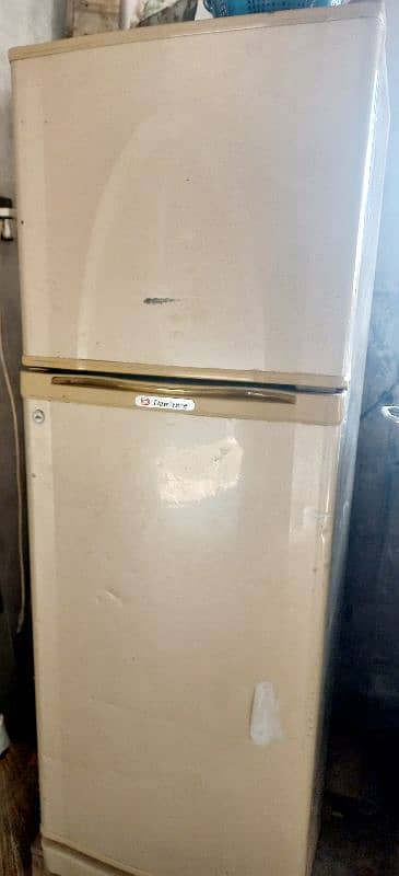 dawalance fridge midum siz for sale 0