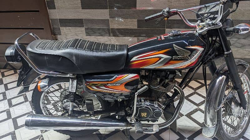 Honda 125 h all ok bike biometric Mera nam h 2021 k last m nikala h 0