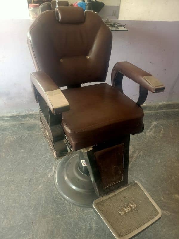 barbar chairs and all complete hair saloon assessories 2