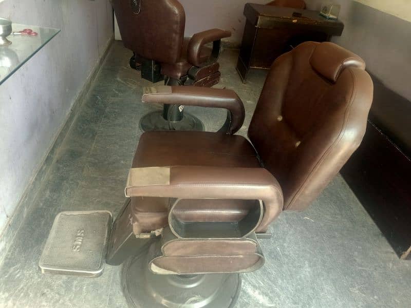 barbar chairs and all complete hair saloon assessories 4