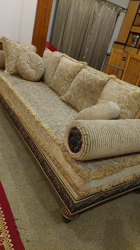 stylish and comfortable 6 seater sofa set for sale 2