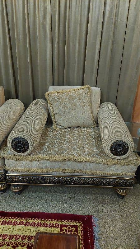 stylish and comfortable 6 seater sofa set for sale 3