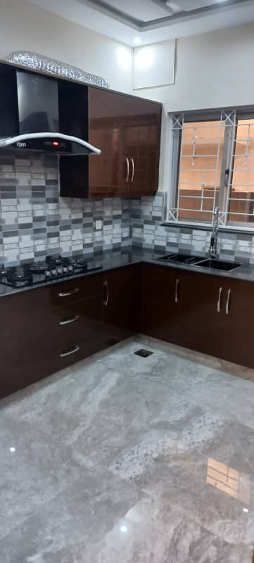 10 MARLA LOWER PORTION FOR RENT IN BAHRIA TOWN LAHORE 1