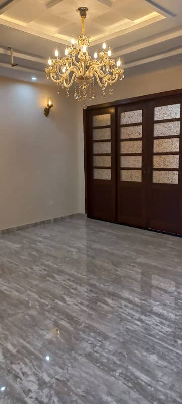 10 MARLA LOWER PORTION FOR RENT IN BAHRIA TOWN LAHORE 2