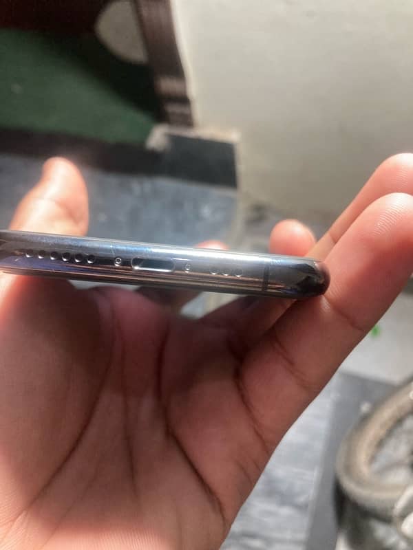 i phone 11 pro non  pta jv 64gb 3