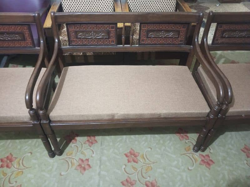 4 seater sofa for sell 1