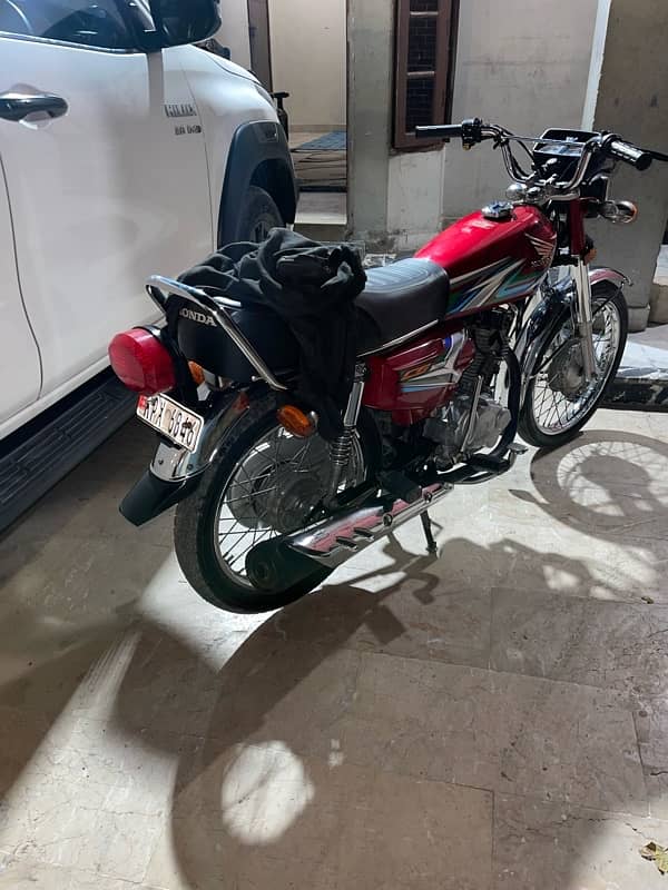 Honda 125 2023 6