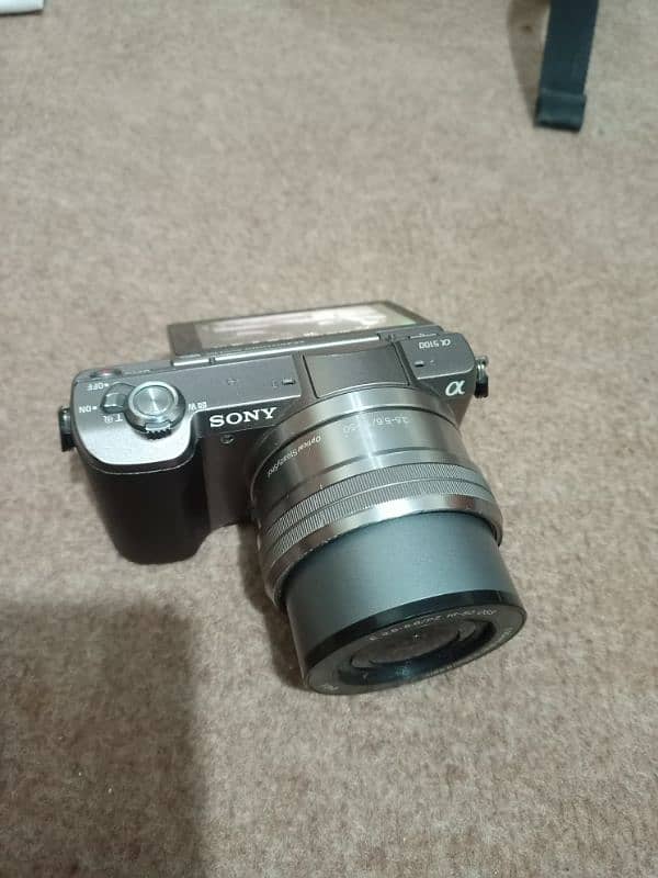 Sony α5100 E-Mount Camera with APS-C Sensor 1