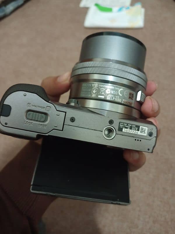 Sony α5100 E-Mount Camera with APS-C Sensor 3