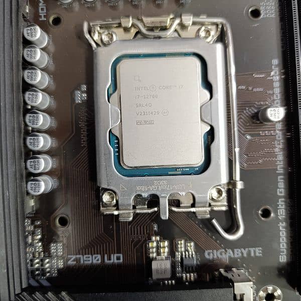 i7 12700 with gigabyte z790 ultra durable ddr5 3