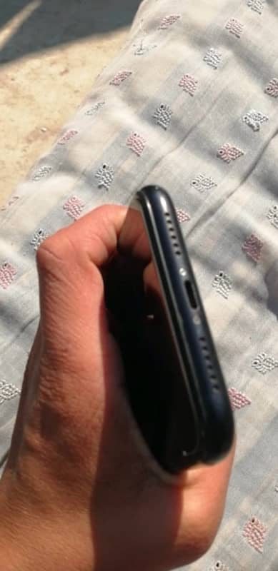 I phone XR non pta sim working 1