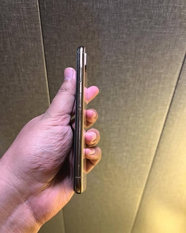 non-pta Iphone Xs Max 64 GB Golden 2