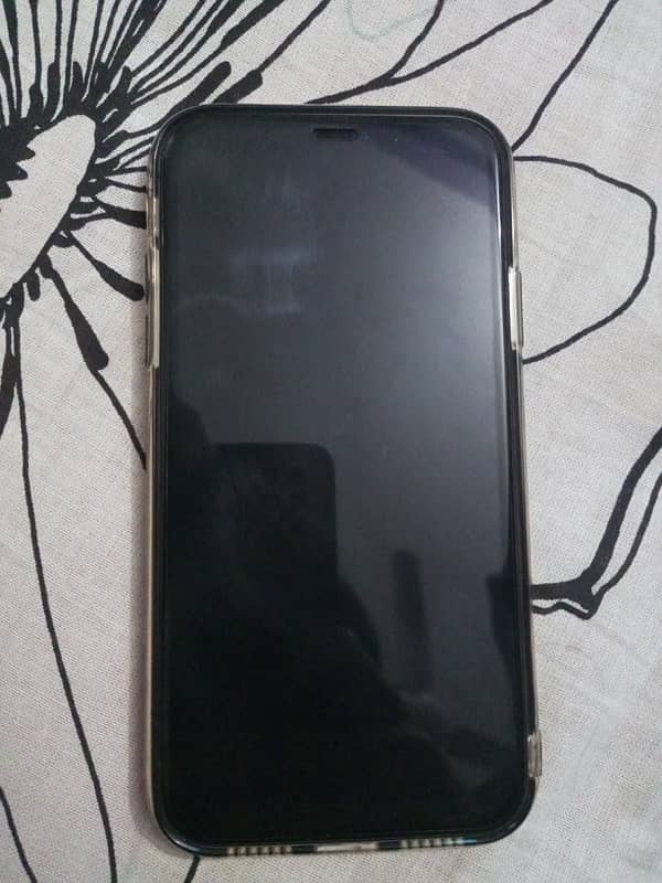 iphone 11 non pta (JV) 64GB 10/10 1