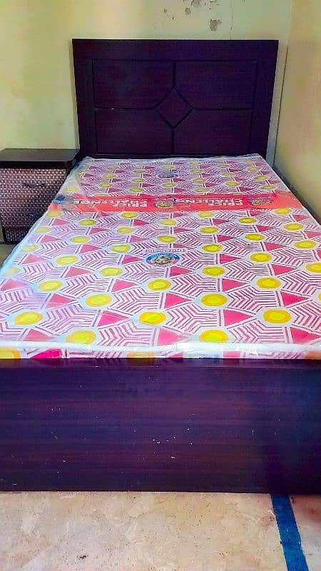 Single bed with mattress 3